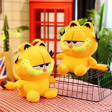 CLASSIC CARTOON GARFIELD PLUSH TOY - 30CM